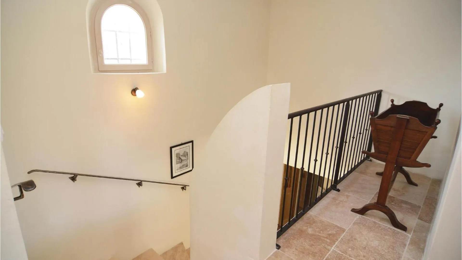 Beautiful Home In Eygalieres With Kitchen Holiday home