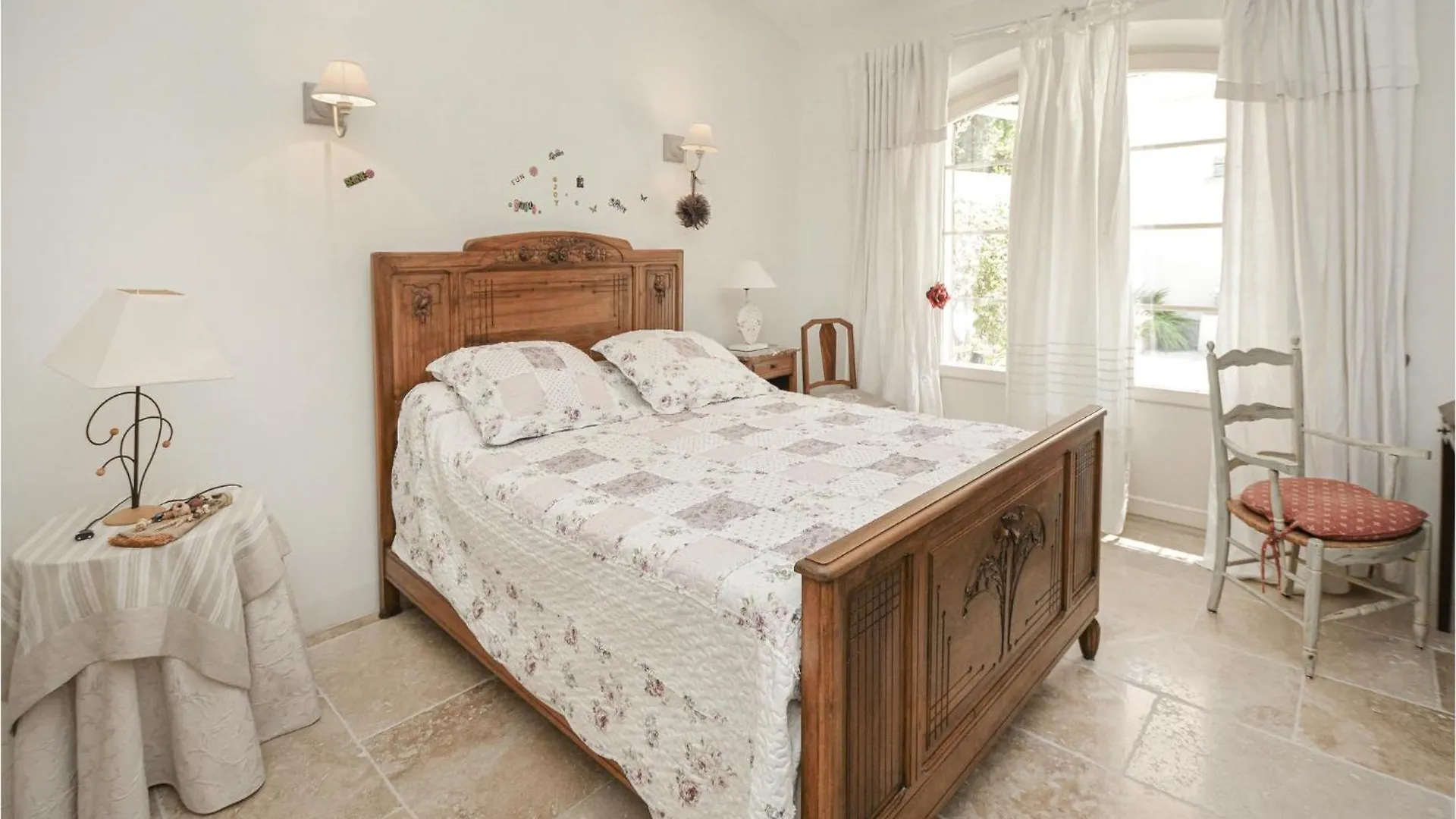 Beautiful Home In Eygalieres With Kitchen Eygalieres (Bouches-du-Rhone)