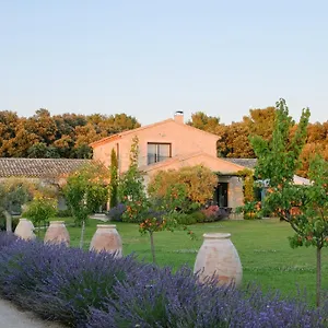 Mas Notre Dame Eygalieres (Bouches-du-Rhone)